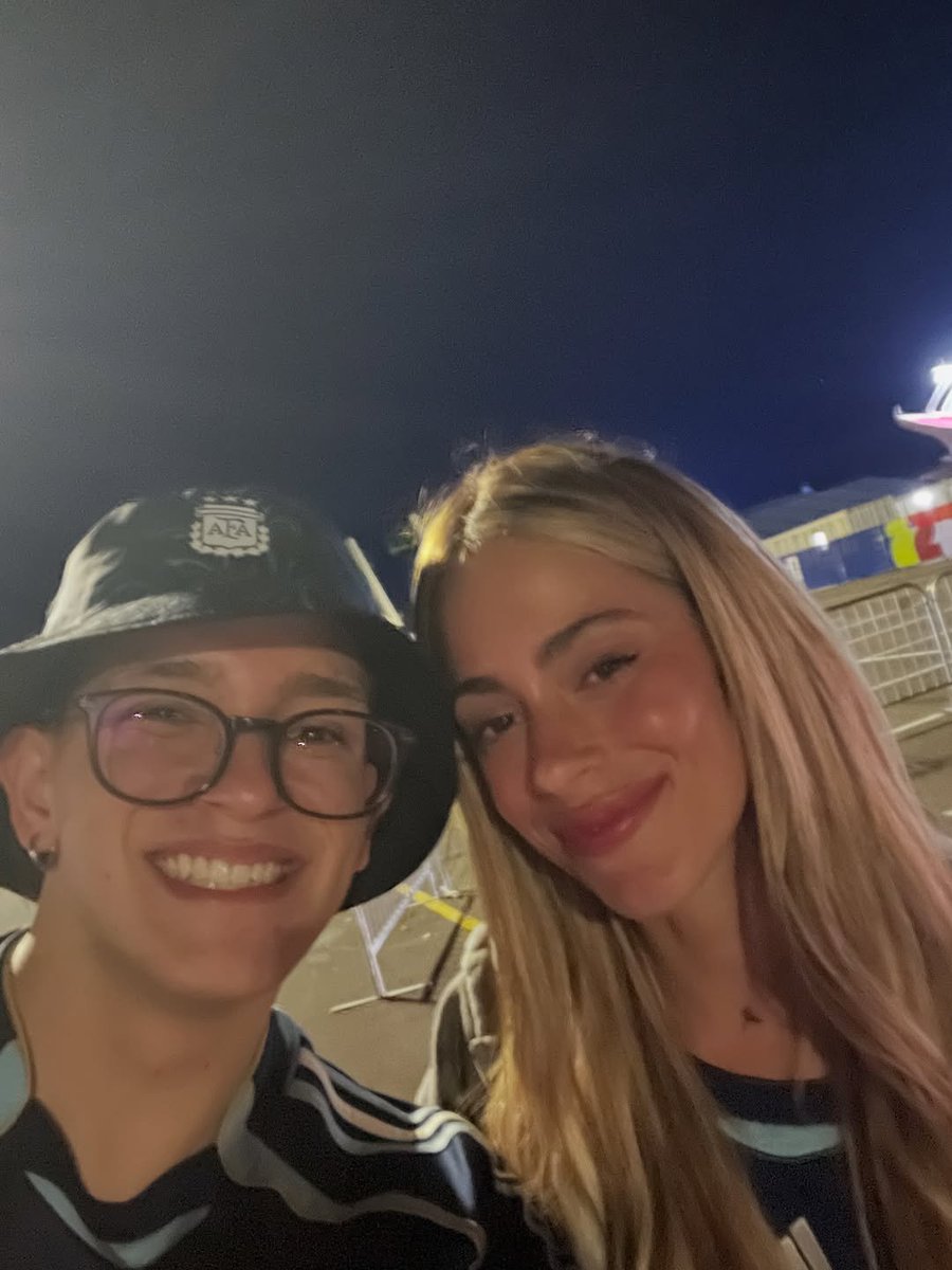 tinilaqueen_'s tweet photo. TINI ayer en el partido de Argentina en Kansas🇦🇷🤍 https://t.co/kIInRC7Z44