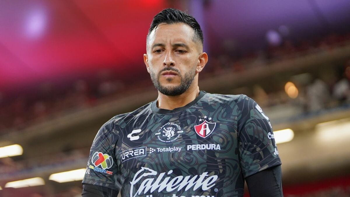 LaFamosaBarra51's tweet photo. Exito en tu debut hoy idolo @Kmilovargas12 https://t.co/fpPbHR9AD7