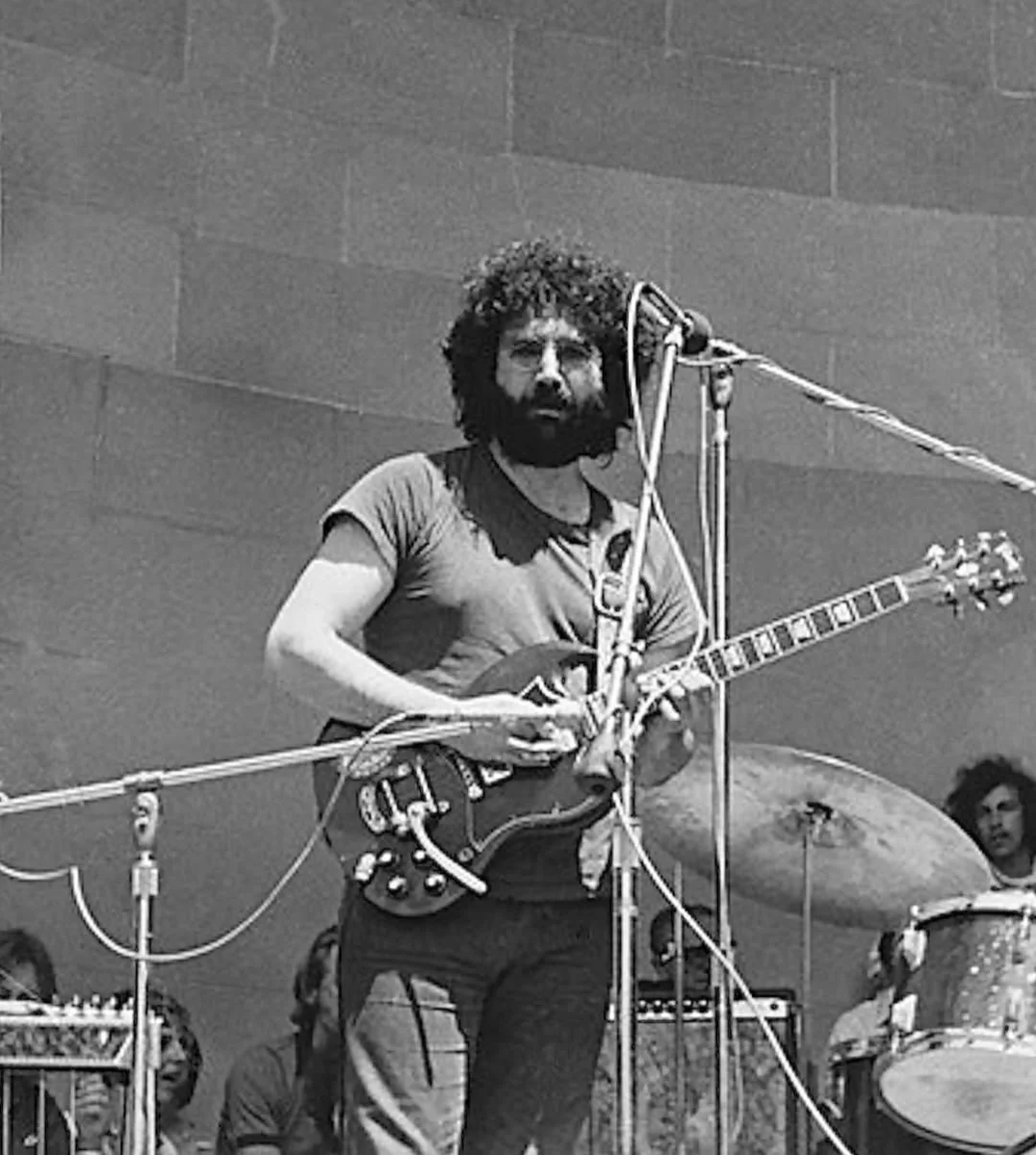 jerrygarcia's tweet photo. Aoxomoxoa arrived on this day in June 1969, carrying early Garcia/Hunter tunes like “Saint Stephen,” “China Cat Sunflower,” “Doin’ That Rag,” and “Cosmic Charlie.”

These photos were taken by John LaFerlita in Central Park just two days after the album’s release. https://t.co/5l5VxvRp2L