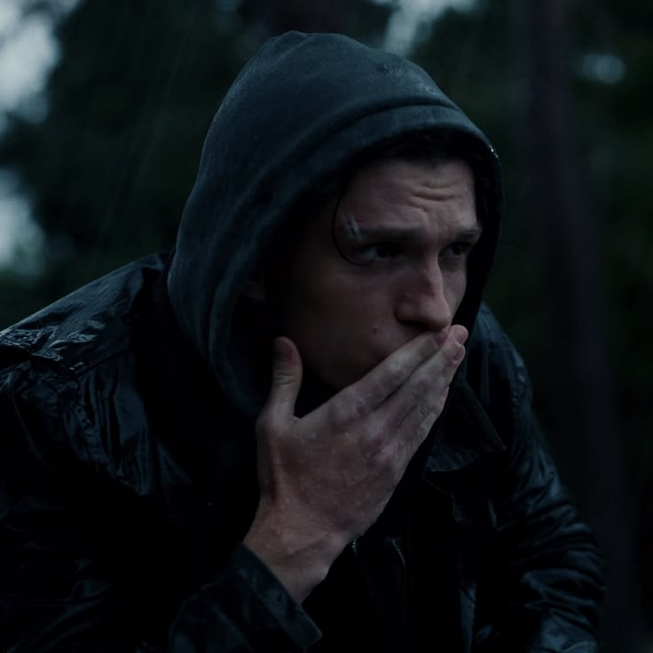 aranhaversobr's tweet photo. "Não é o Homem-Aranha que torna Peter Parker especial, mas sim Peter Parker que torna o Homem-Aranha especial."

- Tom Holland https://t.co/NdzlVYwTPC