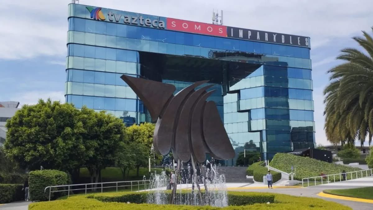 VigiaCiudadano7's tweet photo. ¿#NoVeasTVAzteca? 

Reuters y University of Oxford colocan a TV Azteca como el medio tradicional con mayor alcance en México 💪. https://t.co/6xXZu1WXC3