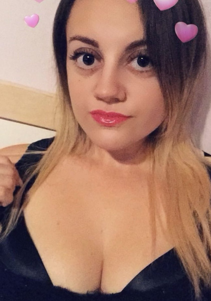 emiliasegreto's tweet photo. Hate me cause you ain’t me 😂🤣 #bitchdontkillmyvibe #killwithkindness #slut #whore #cumslut #daddysprincess https://t.co/IKUNhI1FiR