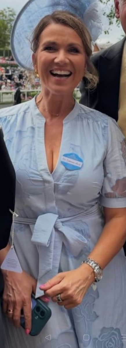 RichyDFunHere's tweet photo. #tasty milf Susanna @susannareid100 #babe https://t.co/kVqyZjVNhv