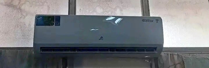 AlexisLorente74's tweet photo. La Mipyme PC Master realizó un gesto de profundo valor humano: la entrega de artículos de aseo personal y otros recursos para nuestra querida Yessica Mora, junto con la instalación del split de su habitación.  
#SanctiSpíritusEnMarcha
#CubaPorLaSalud
@DeivyPrezMartn1 @DiazCanelB https://t.co/tIXNZWJmgO