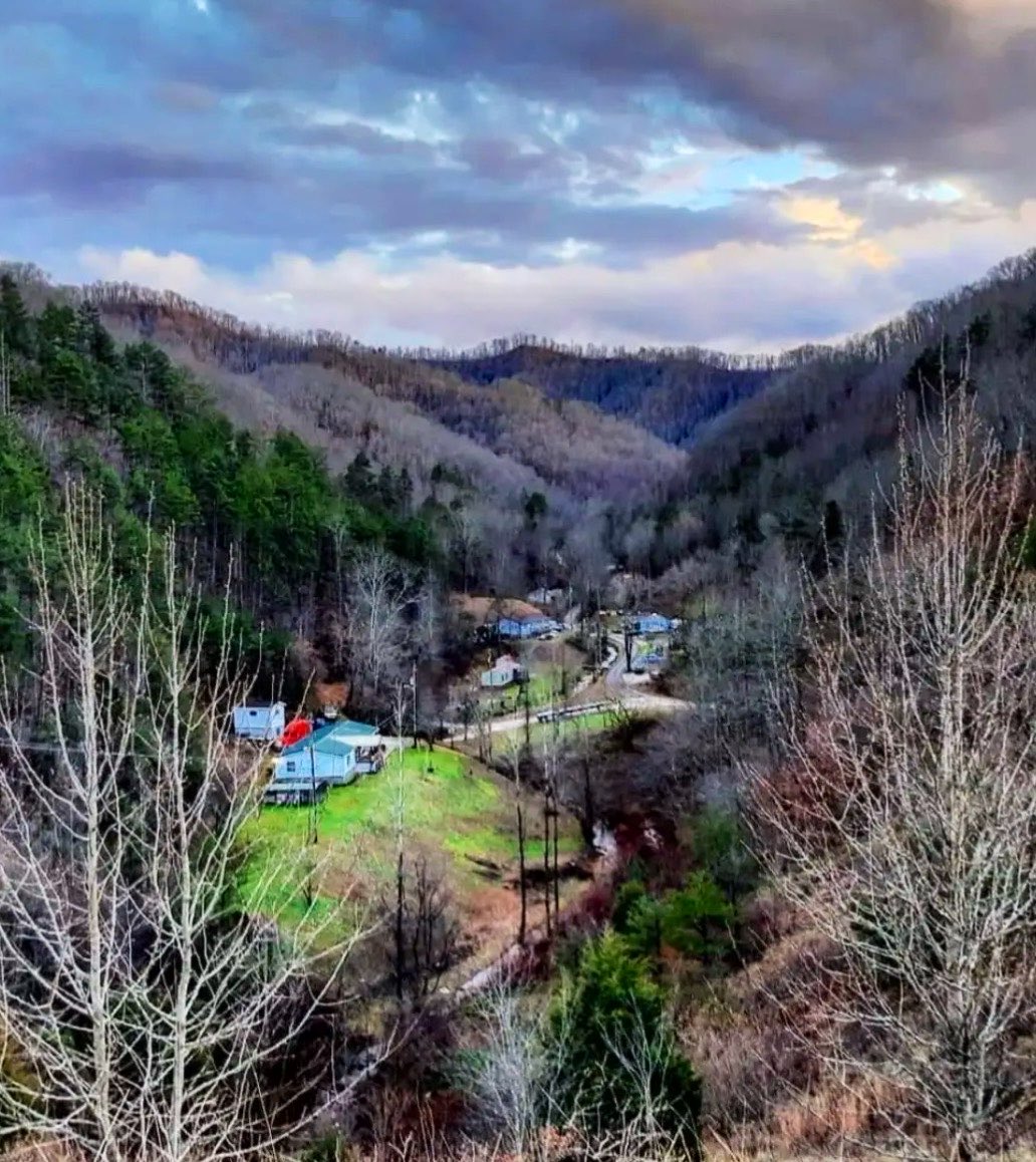 MoundLore's tweet photo. If you’ve spent much time in Appalachia, you know a road.

One that follows a creek for miles, slips past a few houses, an old church, maybe a cemetery sitting just above the floodplain, bends around one more hillside, then simply… ends.

The more time I spend looking at old maps of Appalachia, the less I notice the mountains.

I notice the hollows… thousands of them.

Open a topographic map and you’ll see water’s fingerprints everywhere. For millions of years, streams carved narrow hollows into these old mountains. Long before modern roads, those creek bottoms had already found the easiest paths through the landscape.

People learned to follow them.

A little bottomland became a home place. A mill stood where the current could do the work. Churches gathered neighbors from the same drainage. Family cemeteries settled onto the first ground above the floodwater. Over generations, communities grew where the land finally gave them enough room.

The landscape never dictated how people should live but it quietly influenced where life was easiest to build. 

Two families could live only a few miles apart and still spend most of their lives in different hollows because a ridge stood between them. Not complete isolation. Just enough distance for local churches, schools, stores, and family networks to develop in different ways while remaining connected to the wider region.

Ask someone from Appalachia where they’re from. Sometimes the answer isn’t a town.

It’s a creek.
A branch.
A gap.
A hollow.

Some places are remembered by streets. Appalachia remembers by water, ridges, roads, and hollows.