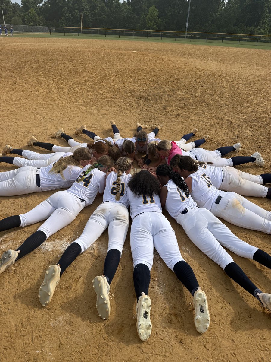 Addie_Davis2031's tweet photo. I enjoyed my time at the UNCW Seahawks Experience this past weekend with my team. I am gaining confidence behind the plate once again!  #HardWorkPaysOff #LLG_Ritch #LLG_Org https://t.co/wKSbyLh7Rg