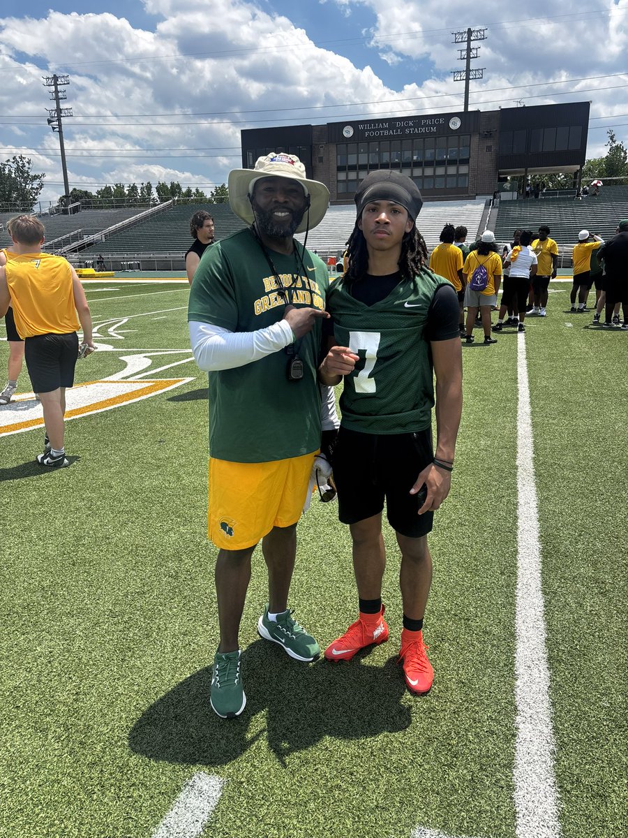 4xjoee's tweet photo. Had a great day today @NorfolkStateFB camp today. Thank you to @CoachSteveAdams and @IkeCCharltonIV for having me out.@DCherry55 @KempsvilleFB @CoachAyye https://t.co/5hUMCVQavX