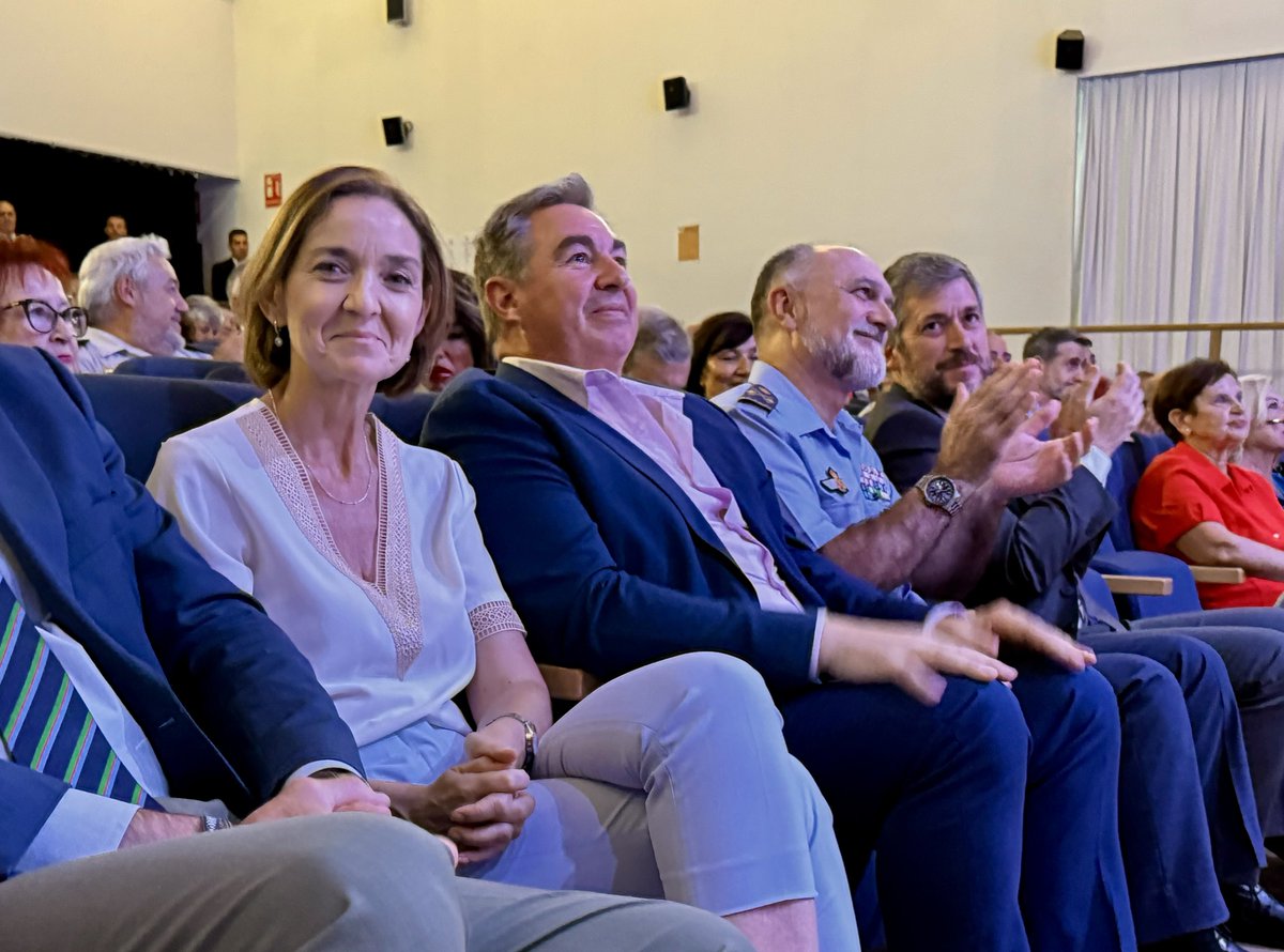 PSOEMadridAyto's tweet photo. Felicidades a todas las vecinas y vecinos del distrito de Latina, que hoy celebra nada menos que 50 años de historia.

Medio siglo haciendo barrio, tendiendo redes, construyendo comunidad y enriqueciendo Madrid. https://t.co/4anoPJW3xZ