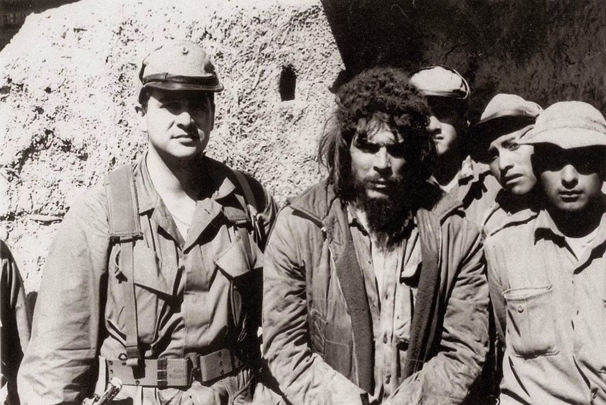 GeopolWonk's tweet photo. Bolivia: Multiple politicians on the right have said that "foreign leftists" would "end up like Che Guevara." This is as they have deported a human rights mission and politician from Argentina. Note that Che Guevara was killed by Bolivian Special Ops and CIA in Bolivia in 1967. https://t.co/HpRLlZxupy