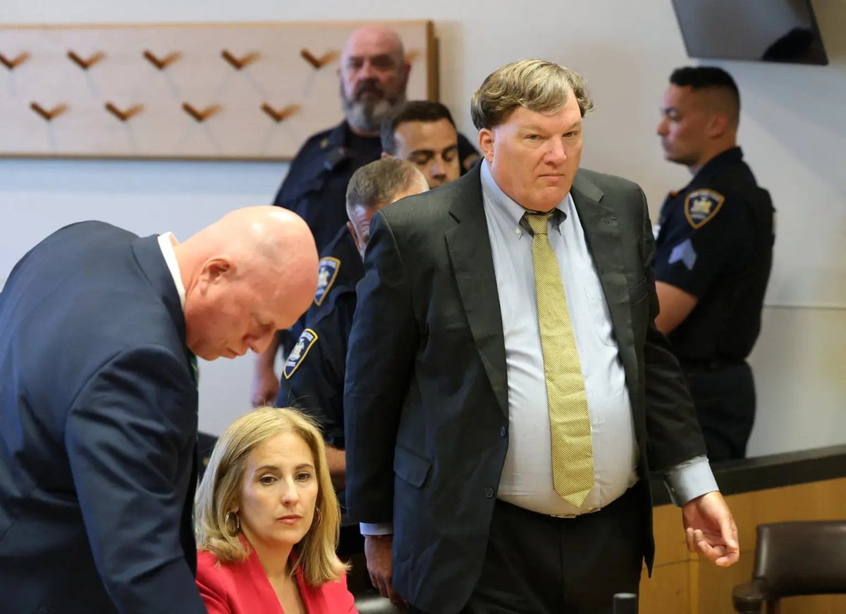j_flashgordon's tweet photo. Gilgo Beach serial killer Rex Heuermann’s three chilling words before disgusted judge issues sentence https://t.co/qDVBYmipPH ...What a piece of shit, NY State should've reinstated the death penalty just for this guy. We can only hope justice can be served by putting him out into the general prison population, where there's another lifer looking to make a name for himself with this high-profile murderer.