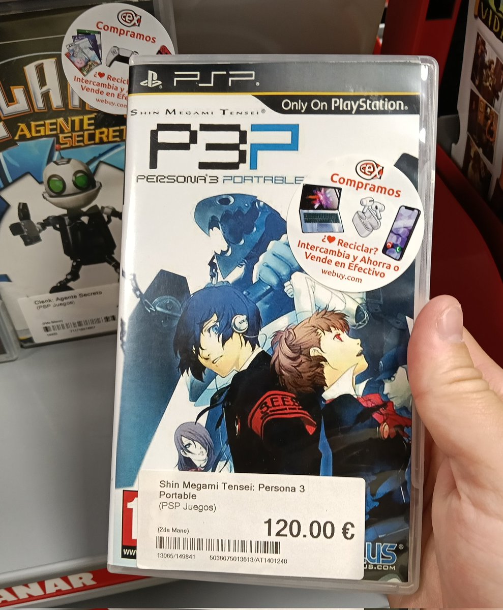 Yukanswer10's tweet photo. Me encontré con esto y pensé por un segundo comprarlo hasta que vi el precio. Encima ni la carátula es original, es copia impresa de malísima calidad 😭 https://t.co/F7ATk9lAMn