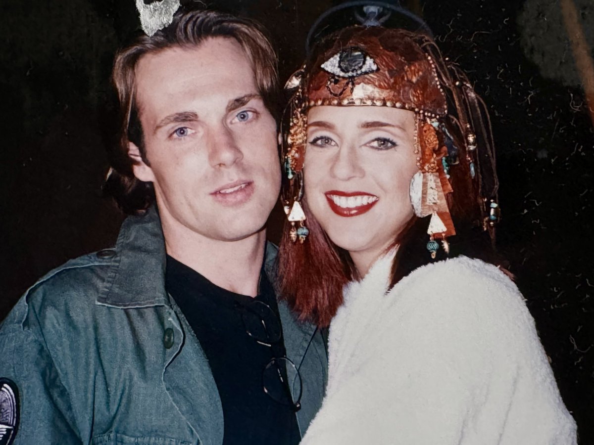 lorenbhollander's tweet photo. #SaveStargate @MichaelShanks @SuanneBraun 
We want Stargate !!!!!
We want @martingero Stargate!!!!!!!!!’n
@AmazonMGMStudio @MGMTelevision 
@PrimeVideo https://t.co/WGooKE4XxK