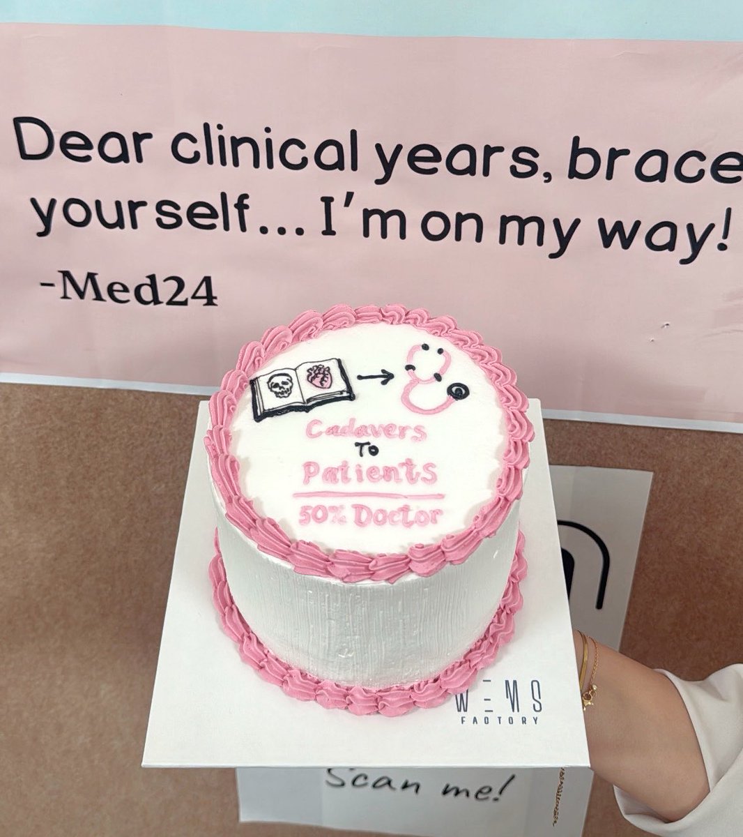 nadgh_'s tweet photo. 3rd yr 🥳✅ https://t.co/BdibjIVk0Q