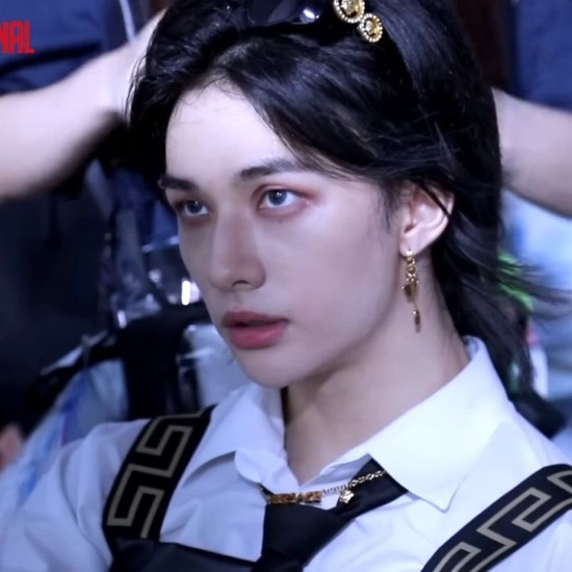 hyunquil's tweet photo. shes so pretty https://t.co/LIwthAyhJy