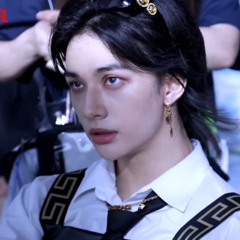 hyunquil's tweet photo. shes so pretty https://t.co/LIwthAyhJy