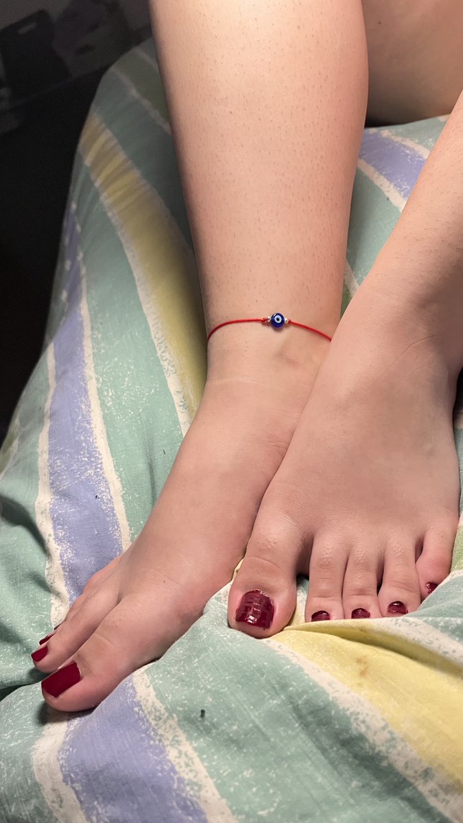 LushToe tweet media