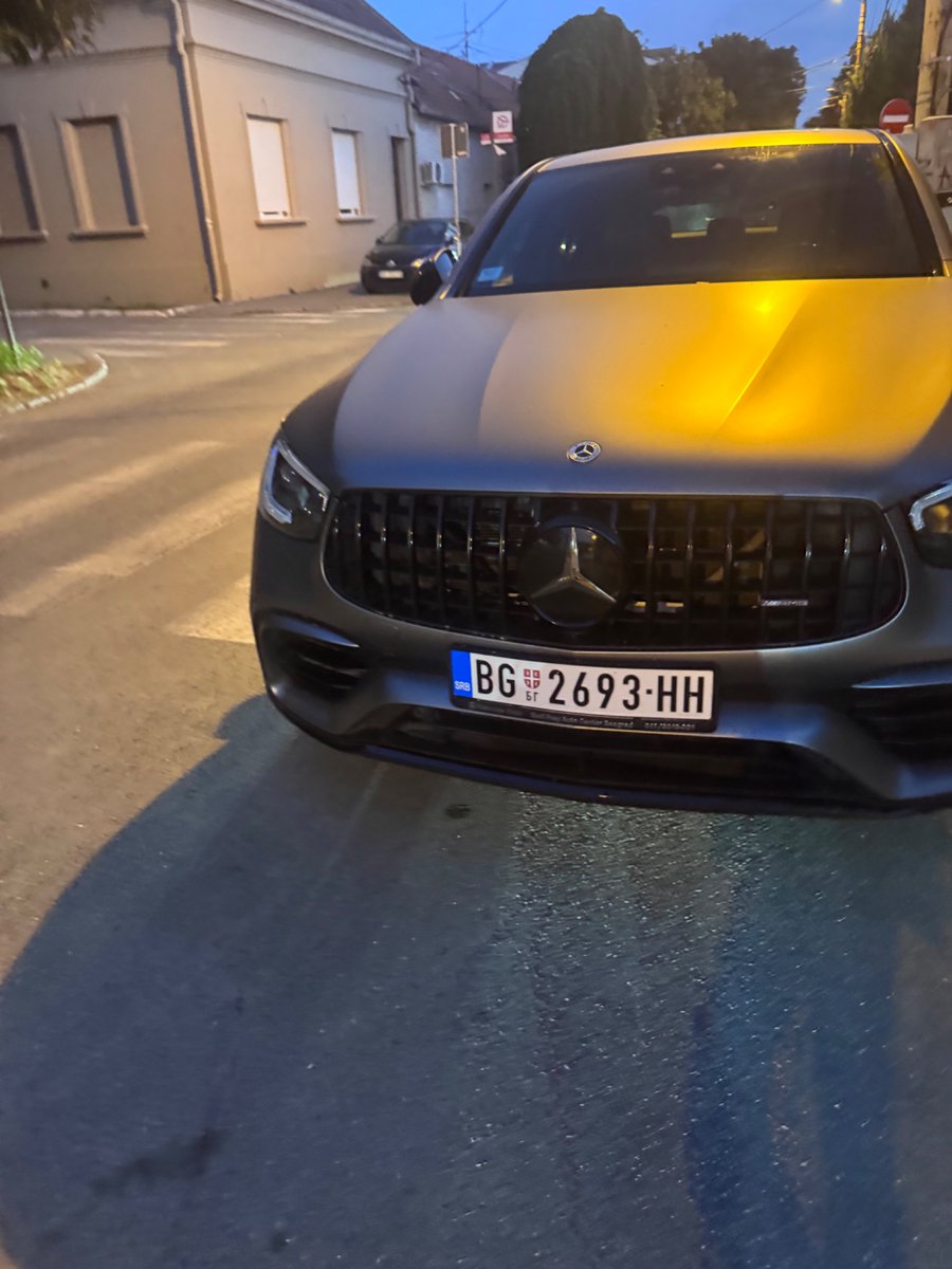 goksipp's tweet photo. @prijavi_problem Očekujem da mu kaznu napišete!!!! @prijavi_problem https://t.co/4uAn3nNYxG