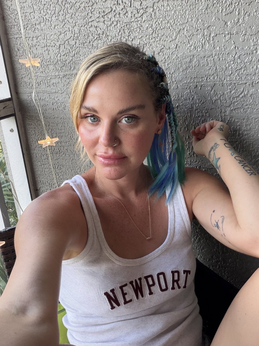 WedgeFanatic's tweet photo. Ok everyone, @kodyevans21 @londonxevans and @Lolaevans50 are available for custom videos on June 21st. Wedgies and all other fetishes welcome and don't miss out on the only mother and daughters team in the business! To order email Kody at kodyevans30@gmail.com https://t.co/fXipz6gduB