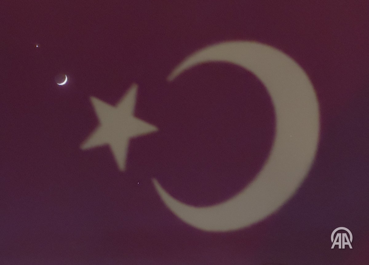 aytcunal's tweet photo. Ankara'da, hilal ve Venüs birlikte görüntülendi.
AA / 📸 @fotomotovol , @serdareser_ , @rasitaydogan06 ,  Harun Özalp , @anadoluimages https://t.co/Nqql1lERSv