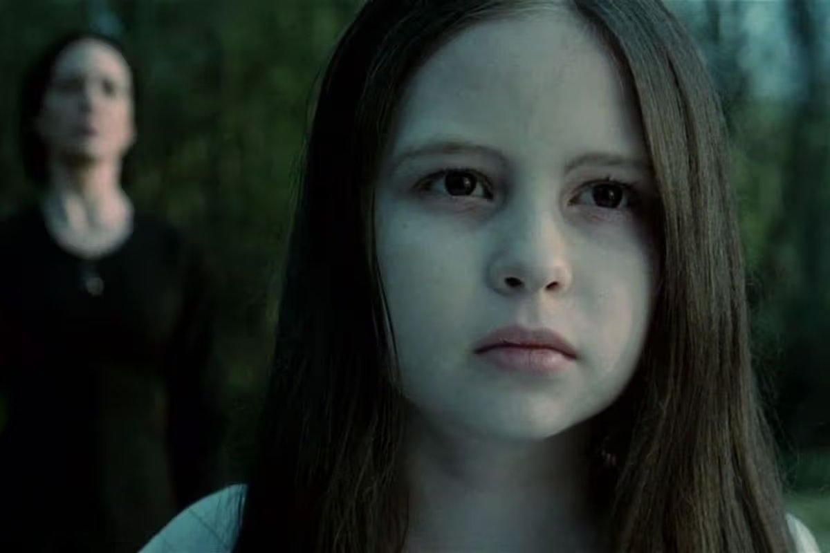 DreadCentral's tweet photo. Absolutely heartbreaking news.

Daveigh Chase, known to horror fans forever as Samara Morgan in THE RING and to many as Samantha Darko in DONNIE DARKO, has reportedly died at 35.

A horror icon gone far too soon. https://t.co/gFj43Pn3es