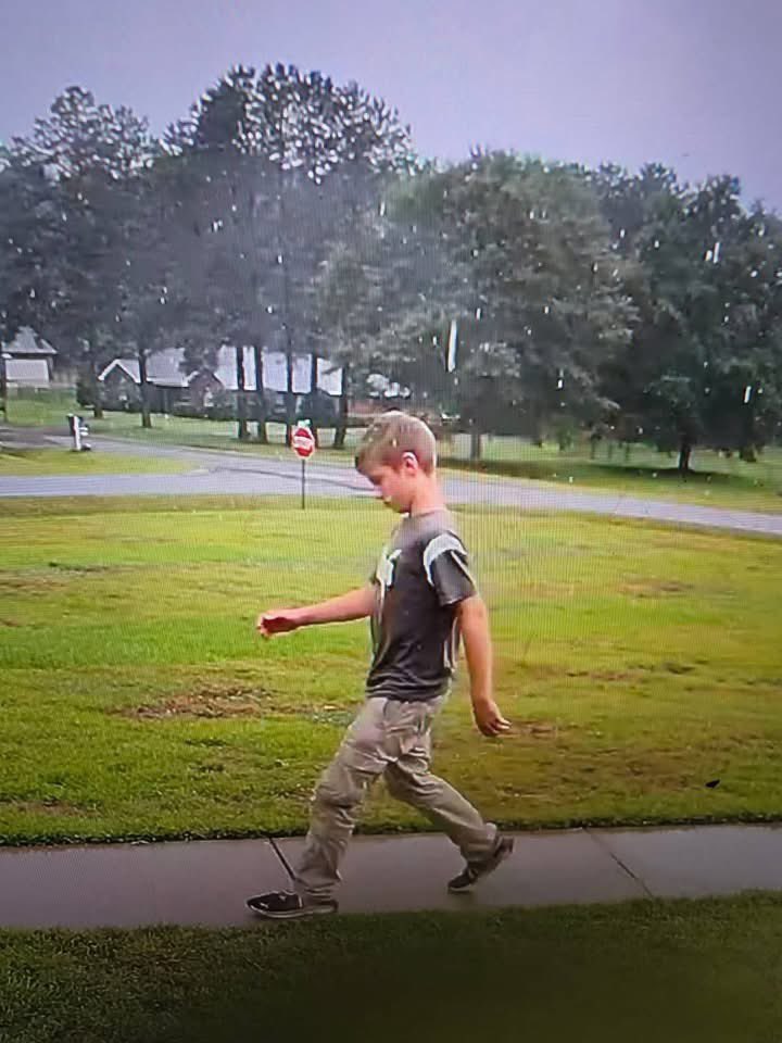 CrimeWithBobby's tweet photo. Search Underway for Missing 13-Year-Old Liam Hathcock in Alabama

Authorities in Elmore County, Alabama, continue searching for 13-year-old Liam Cole Hathcock, who was reported missing Tuesday afternoon.

According to officials, Liam was last seen around 3:45 p.m. on June 16 after leaving his home in the Friendship community near Tallassee. Search teams have been focusing on wooded areas near the residence where children are known to frequently play.

Liam is described as approximately 5’5” tall, 130 pounds, with brown hair and brown eyes. He was last seen wearing khaki cargo pants and a gray short-sleeve shirt.

Multiple agencies have joined the search effort, utilizing K-9 teams, drones, and volunteers. Authorities have stated they currently have no reason to believe Liam is in danger, but the search remains active as crews work to locate him.

Anyone with information about Liam’s whereabouts is urged to contact the Elmore County Sheriff’s Office or call 911 immediately.