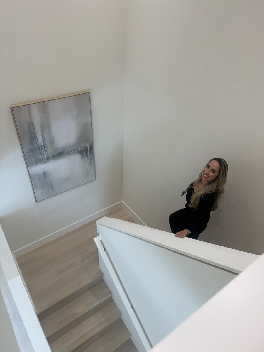 mirandasisgroup's tweet photo. Huge thank you to the best broker in the business for hosting such an incredible team meeting! 🏢✨

We gathered at this stunning listing in Downtown Delray, just moments from Atlantic Ave. The session was incredibly informative, packed with industry insights. 

#DelrayBeachRE https://t.co/4cwUPT0F8G
