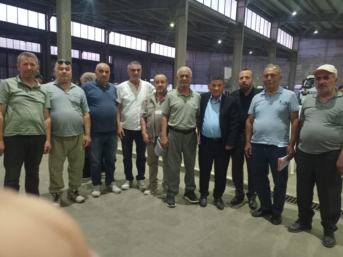 SincanAkParti's tweet photo. Saraycık Mahallesi, Atatürk Mahallesi, Fevzi Çakmak Mahallesi ve Akşemseddin Mahallesi haftalık olağan komisyon toplantılarını gerçekleştirdiler. https://t.co/XI3IHu026l
