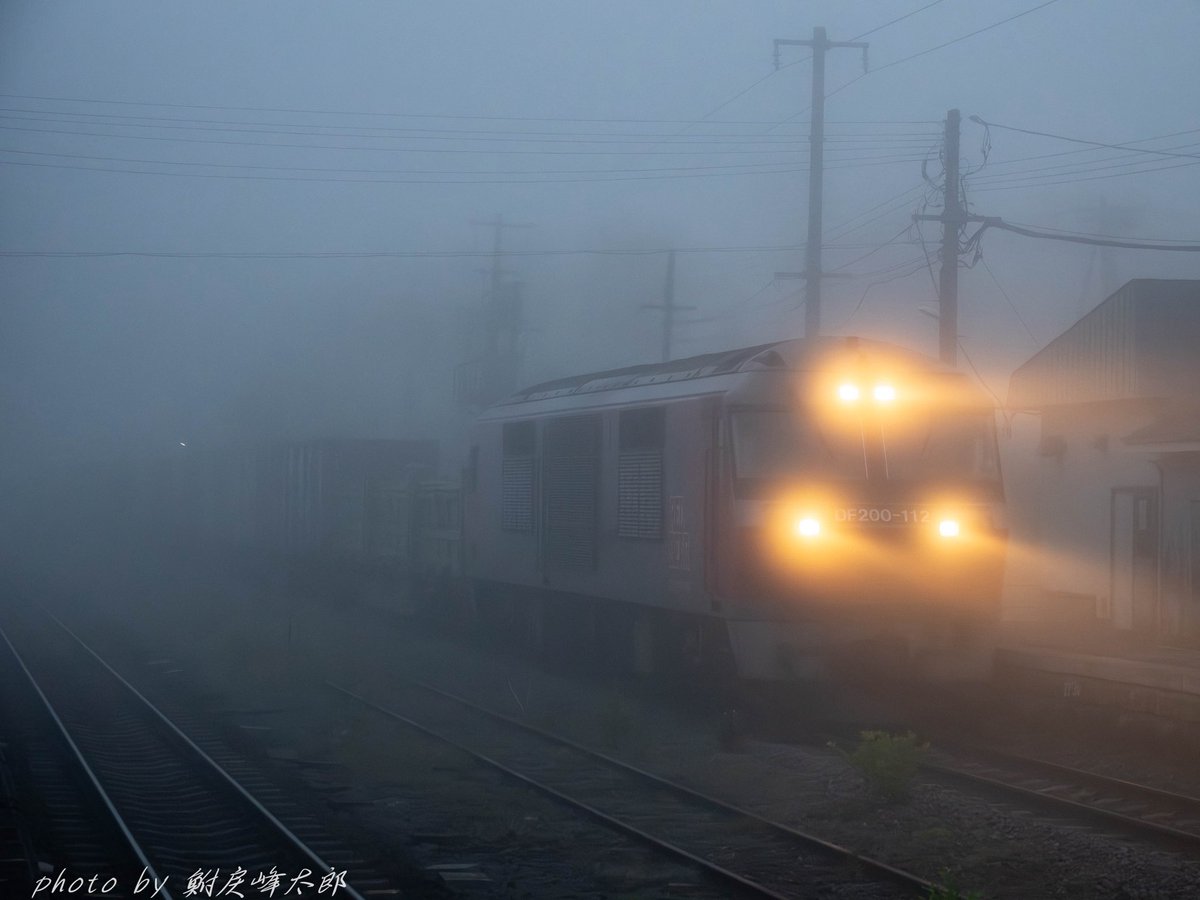 funahei2001's tweet photo. 2026/6/16.17
家族運用で道南へ。朝霧から快晴の大沼でレッドベアを待ち構えました。北海道のDF200は逞しいですね。 https://t.co/OgIBY1sPuv