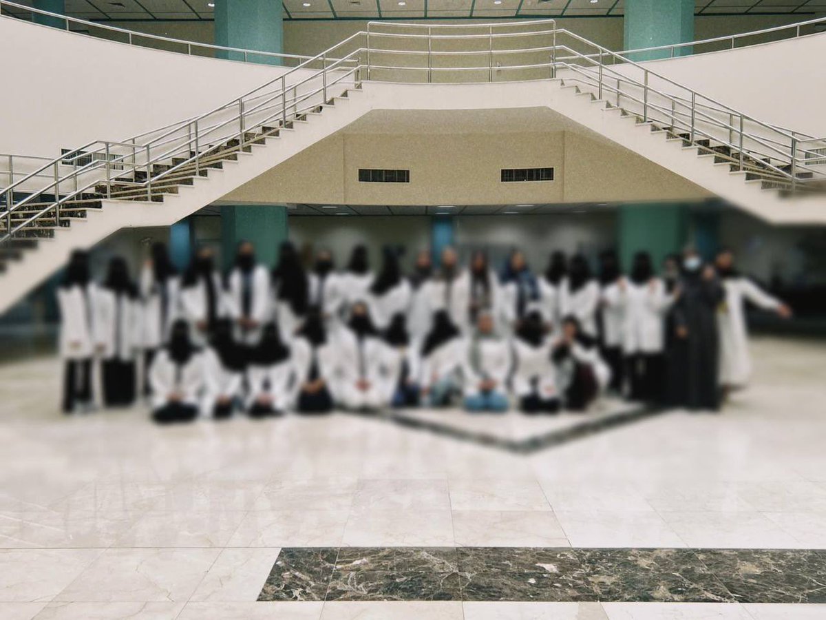 pharm443's tweet photo. نهاية السنة الرابعة!
100%✅🎉👏🏻
#pharm443 

رحلةٌ تكللت بالجد والاجتهاد 💫
كل التوفيق لكم في سنة الامتياز! https://t.co/YZWYudP0ij