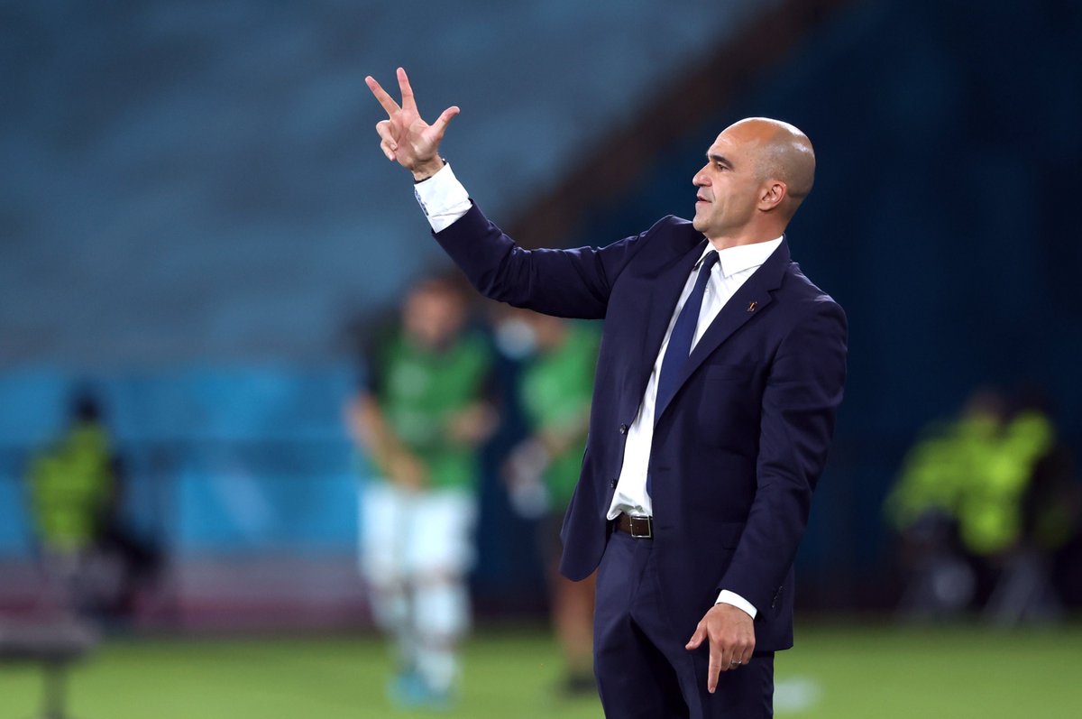 thebelguinha's tweet photo. Portugal viu esse cara desperdiçar a melhor geração da história da Bélgica, e achou interessante trazê-lo para sua melhor geração do século.

Roberto Martínez é muito limitado. https://t.co/VGDMOGZXZk