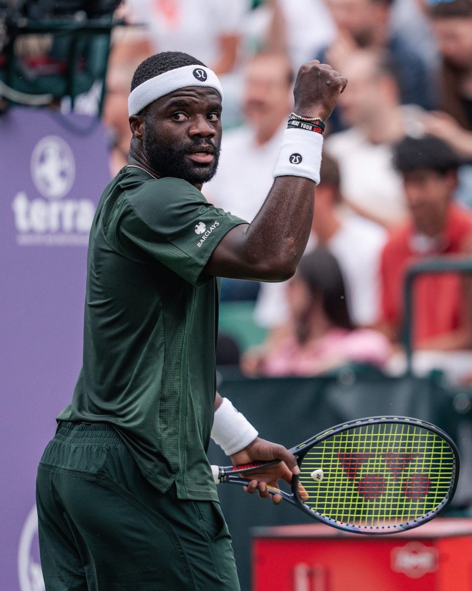 BlackSpinGlobal's tweet photo. #TWO26 | Frances Tiafoe is through to a second consecutive grass-court quarter-final.

The American saw off Sho Shimabukuro in straights – 6-4, 7-5.

Tiafoe takes on second seed Félix Auger-Aliassime for a place in the Halle semi-finals.

📸 | Terra Wortmann Open Facebook https://t.co/o9axEHMleF