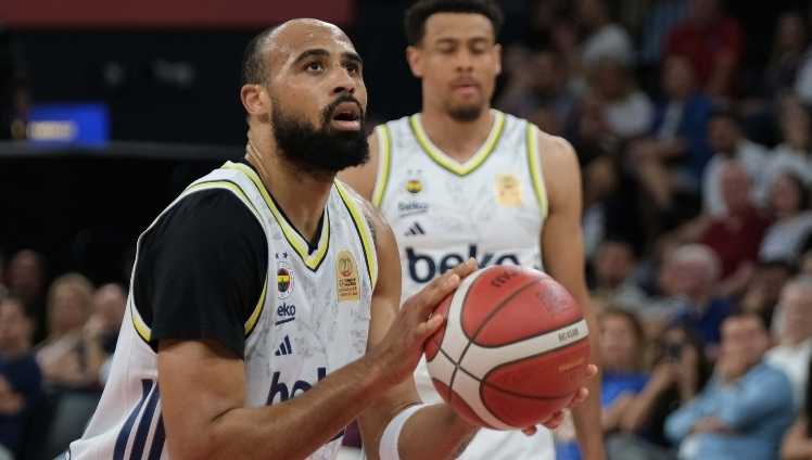 baskettr_com's tweet photo. Fenerbahçe Beko Beşiktaş'ı Yenerek Ev Sahibi Avantajını Geri Aldı
https://t.co/XPRBtMvm1b https://t.co/6vX6FNurtJ