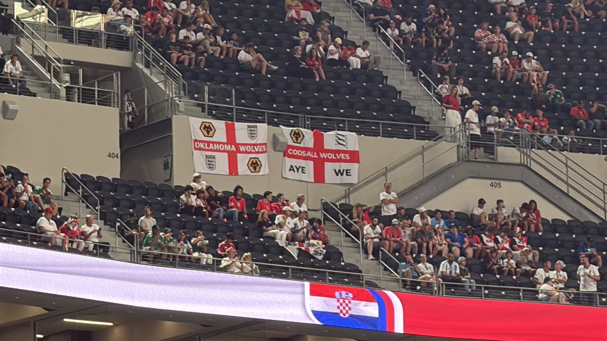 ChiTown_InDFW's tweet photo. Let’s go @England. Up the @Wolves https://t.co/MDRSaE9aft
