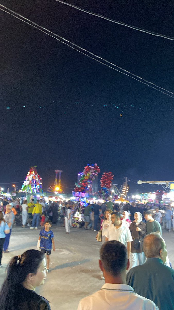 Moon__AX1's tweet photo. 📍Gönen panayır 🎡🎠 https://t.co/7DPwD2VX3M