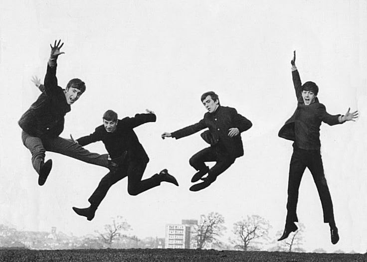 blewjway's tweet photo. I love this jump pose so much.....yes....jump my beatles https://t.co/5MaQgftuG2