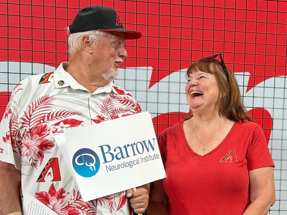 BarrowNeuro's tweet photo. #BarrowNeurologicalInstitute &amp; @dignityhealthaz were proud to join the @dbacks for another #LouGehrigDay at @chasefield to honor the late baseball player &amp; the #ALS community. Learn more about ALS &amp; our Gregory W. Fulton ALS &amp; Neuromuscular Disease Center: https://t.co/hzoeMgccci https://t.co/PrixuqpJTe