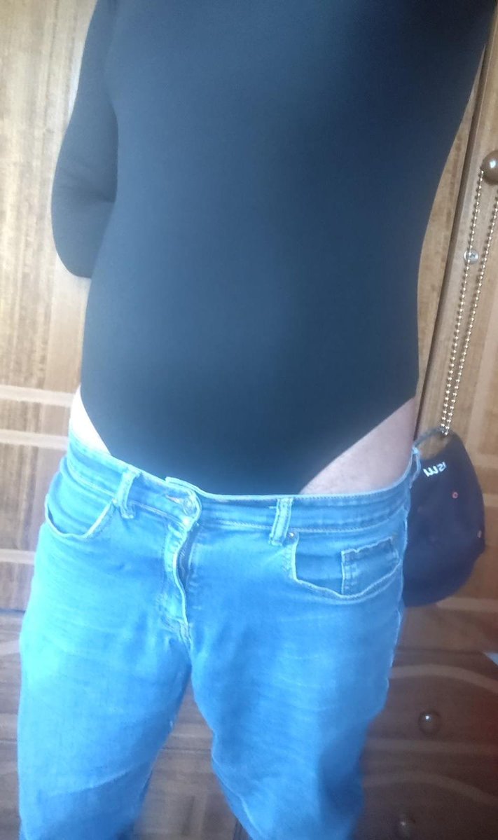 sebh45's tweet photo. ยถObviamente la espectativa se ve mejor que la realidad, pero algo es algo TvT, ya solo falta modificar el Body y los accesorios
๐๐ ๐๐ ๐๐ ๐๐ ๐๐ ๐๐
#Femboy #body #jeans https://t.co/KfUD575a5h