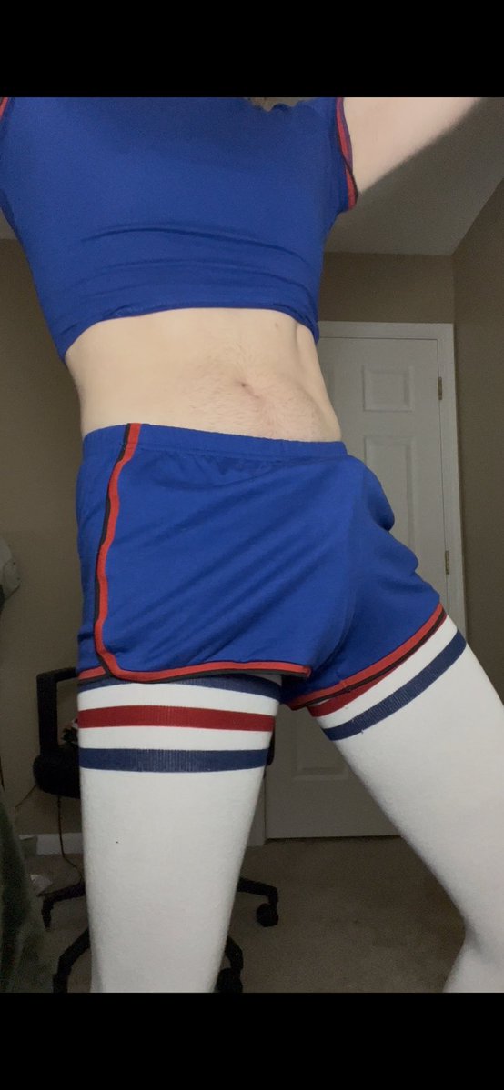 jamifemboy's tweet photo. Who wants to pull these shorts down? ;)
#ass #femboy #submissive #bondage #kinky https://t.co/aF7ucPpGHM