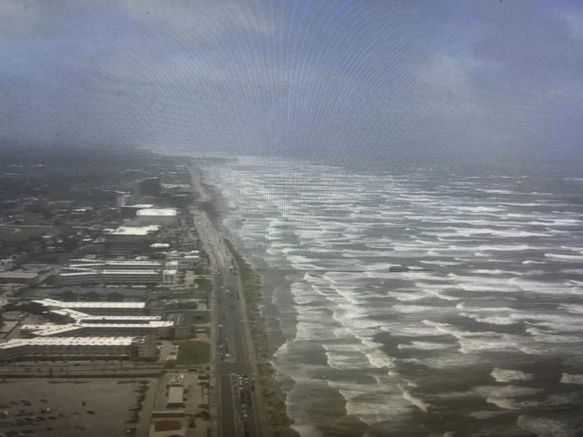 BillBishopKHOU's tweet photo. Surf's up in Galveston thanks to Tropical Storm Arthur.  Dangerous conditions.  
Image from KHOU Air 11 https://t.co/2AhbttRSB6