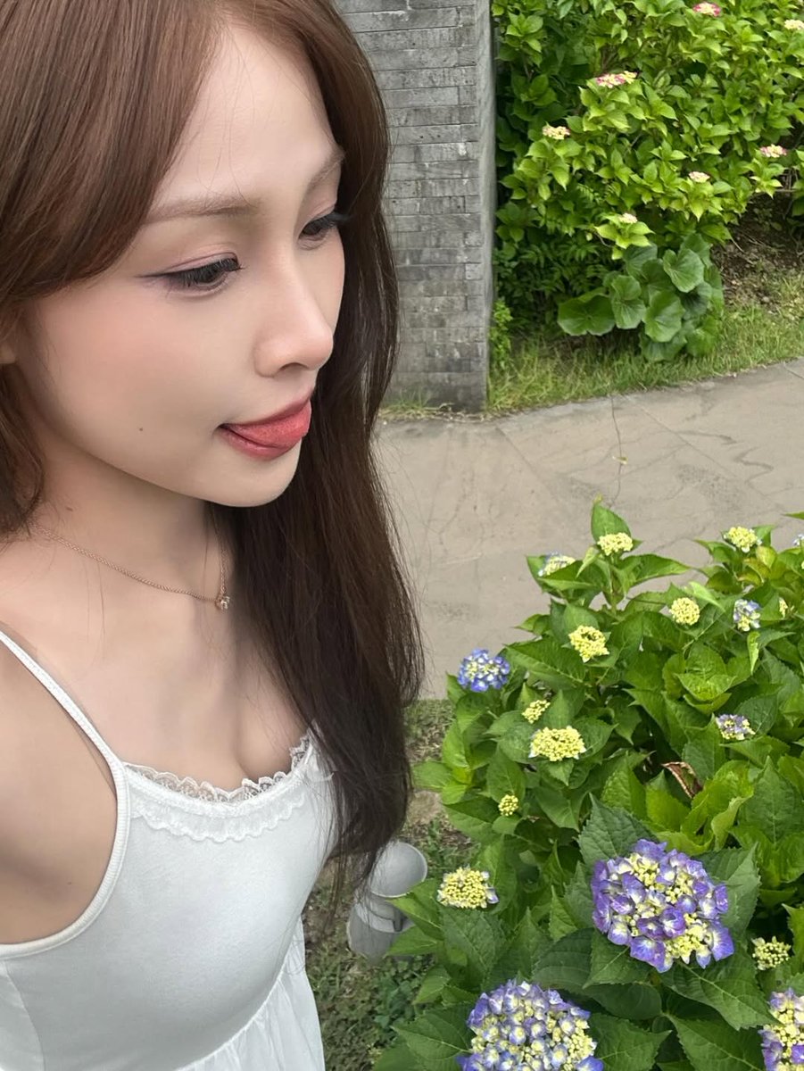 fanWiTCHXFRANCE's tweet photo. ˚ ༘✶ ⋆。˚ ⁀➷ NIAASTAGRAM
~ Nouveau post Instagram de Niaa 🌊
🎶 The Two Lips • still love you (todavía)
1/5
#NIAA #니아 #WiTCHX #위치스 @WiTCHX_twt https://t.co/lbl82fVYRg