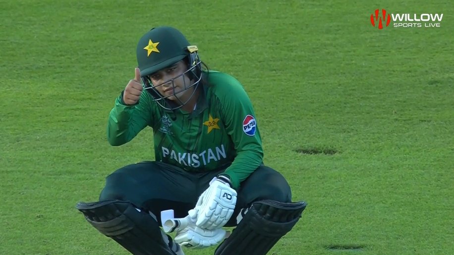 HassanAbbasian's tweet photo. Pakistan was 48-8 but Fatima Sana took Pakistan again to 126 under pressure. Insane talent. Just GOAT things from the best https://t.co/aUnodIu5XI