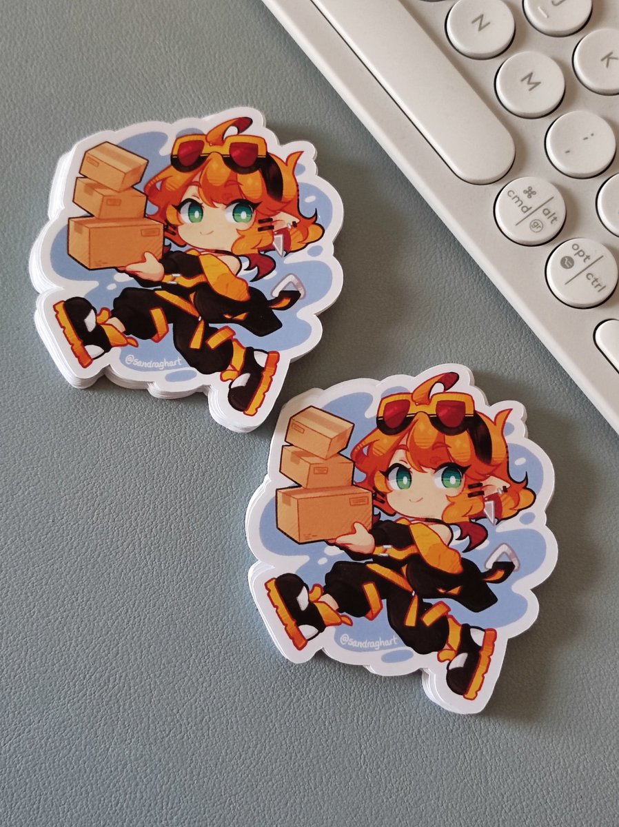 sandraghart's tweet photo. Phaere's delivery service! 📦💌🧡 https://t.co/PnJAkiBZCf
