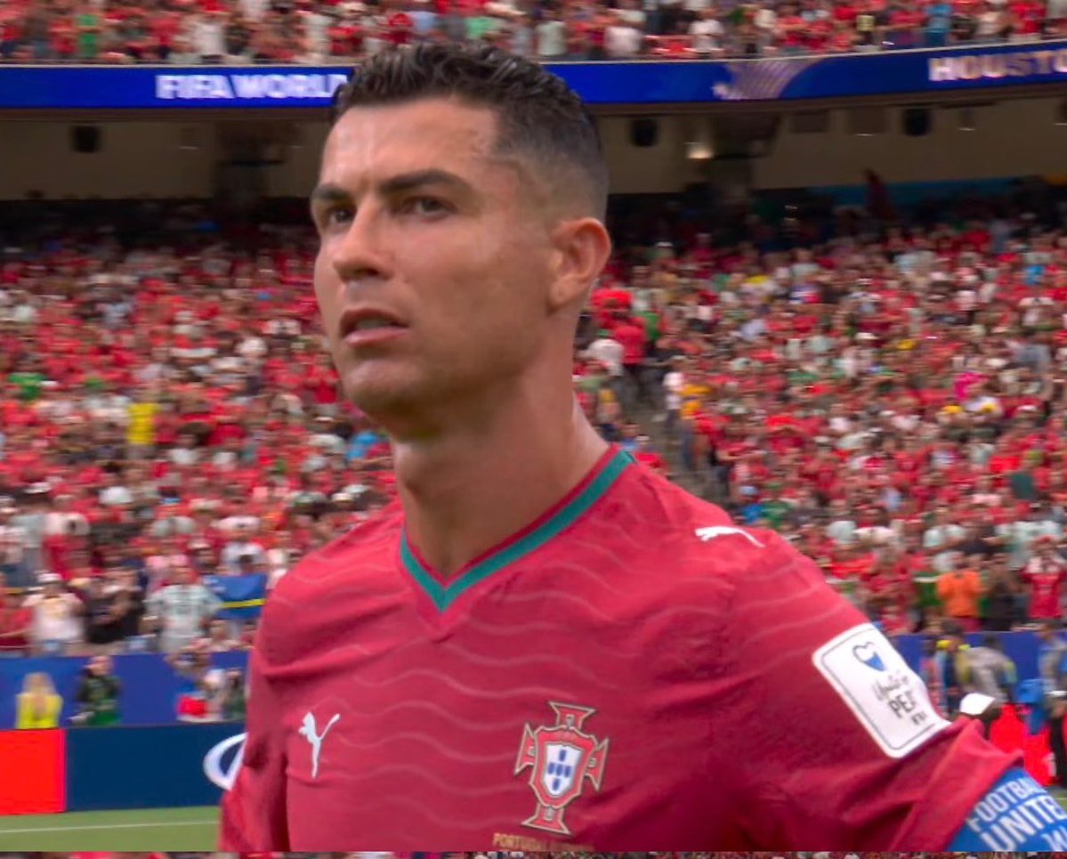 CentralCR7BR's tweet photo. admito

eu estou triste. https://t.co/Mv7M9TUSzX