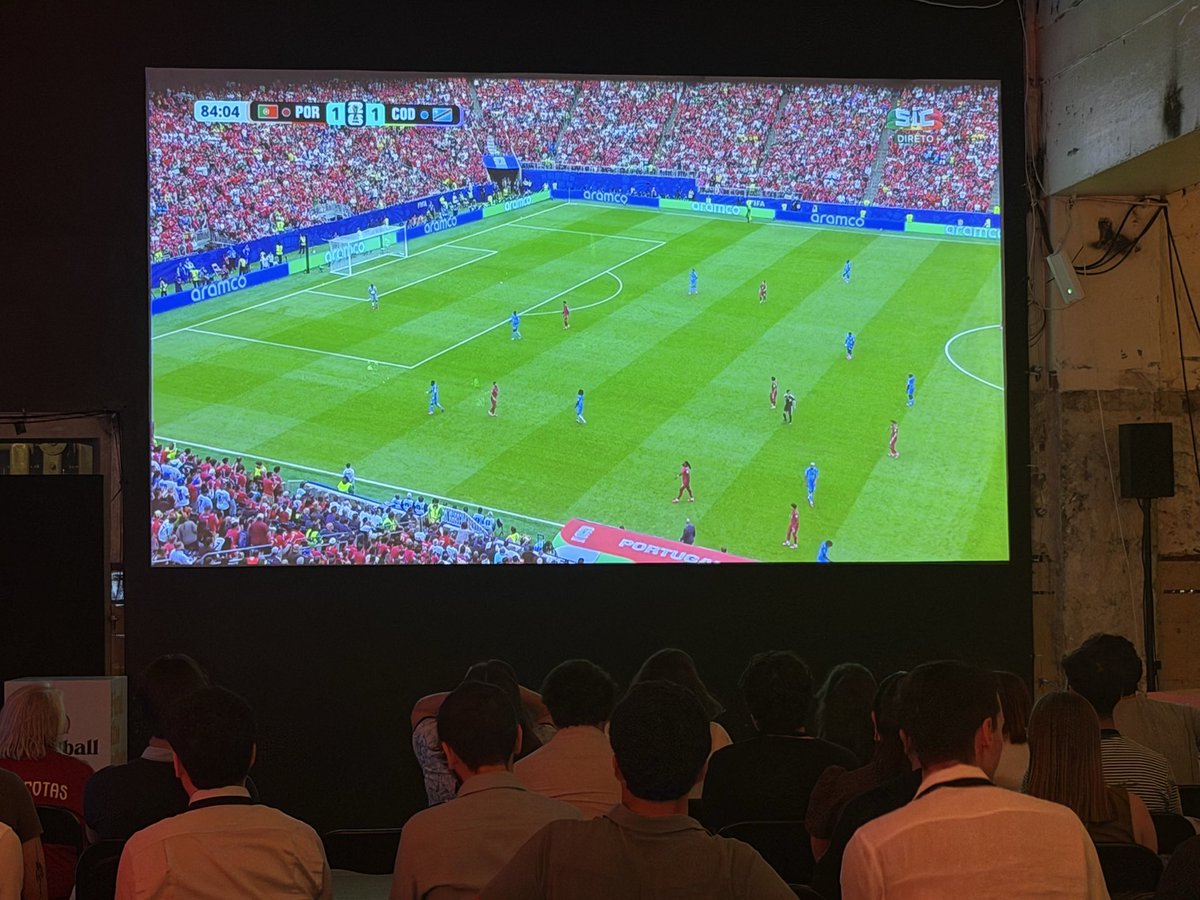 voltavr's tweet photo. Startup World Cup watch party @unicornfactoryl 
🥳🇵🇹⚽️🤨 https://t.co/kRrEQh4H85