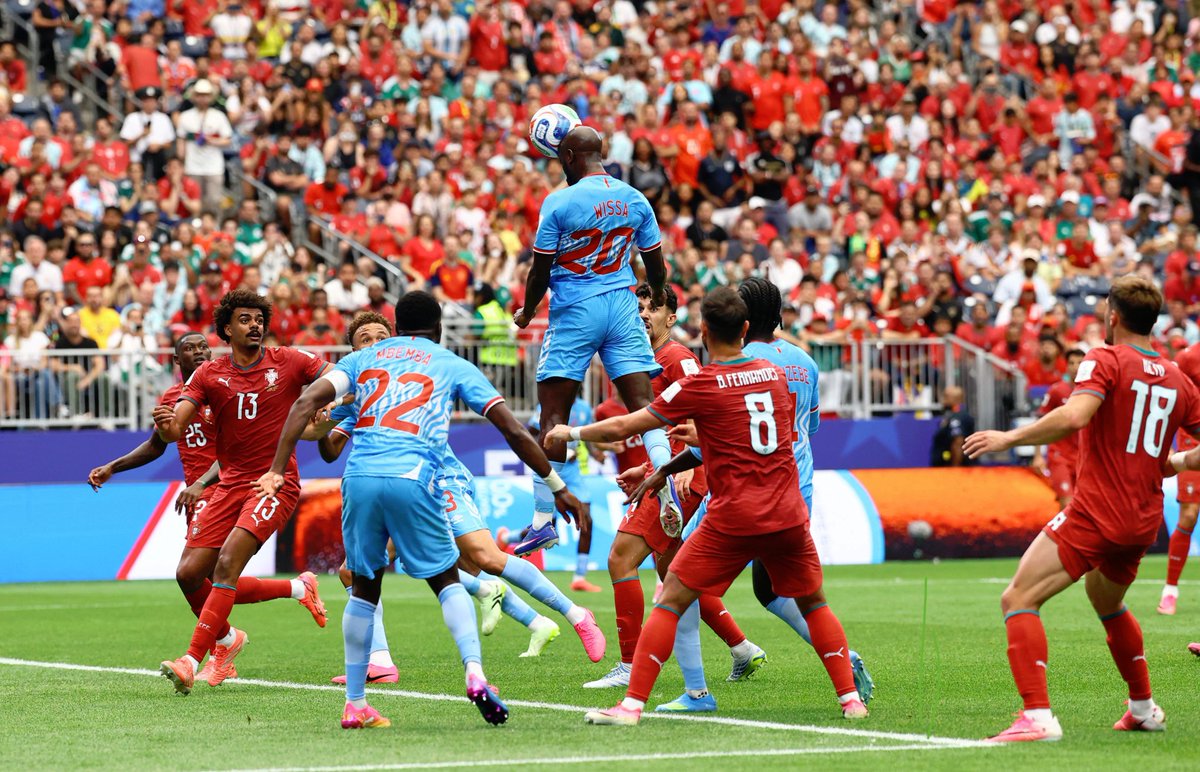 dya_bamakhrama's tweet photo. Belle prestation de la sélection congolaise face au Portugal, champion d’Europe. Les Congolais ont fait preuve de courage, de discipline et d’un bel esprit de compétition, démontrant une nouvelle fois la capacité des équipes africaines à rivaliser avec les meilleures nations du football mondial.
Nous souhaitons à nos frères africains de la République démocratique du Congo beaucoup de succès pour la suite de la compétition et espérons les voir poursuivre sur cette belle lancée en portant haut les couleurs du football africain. ⚽🌍🇨🇩