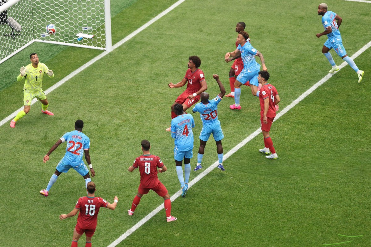 dya_bamakhrama's tweet photo. Belle prestation de la sélection congolaise face au Portugal, champion d’Europe. Les Congolais ont fait preuve de courage, de discipline et d’un bel esprit de compétition, démontrant une nouvelle fois la capacité des équipes africaines à rivaliser avec les meilleures nations du football mondial.
Nous souhaitons à nos frères africains de la République démocratique du Congo beaucoup de succès pour la suite de la compétition et espérons les voir poursuivre sur cette belle lancée en portant haut les couleurs du football africain. ⚽🌍🇨🇩