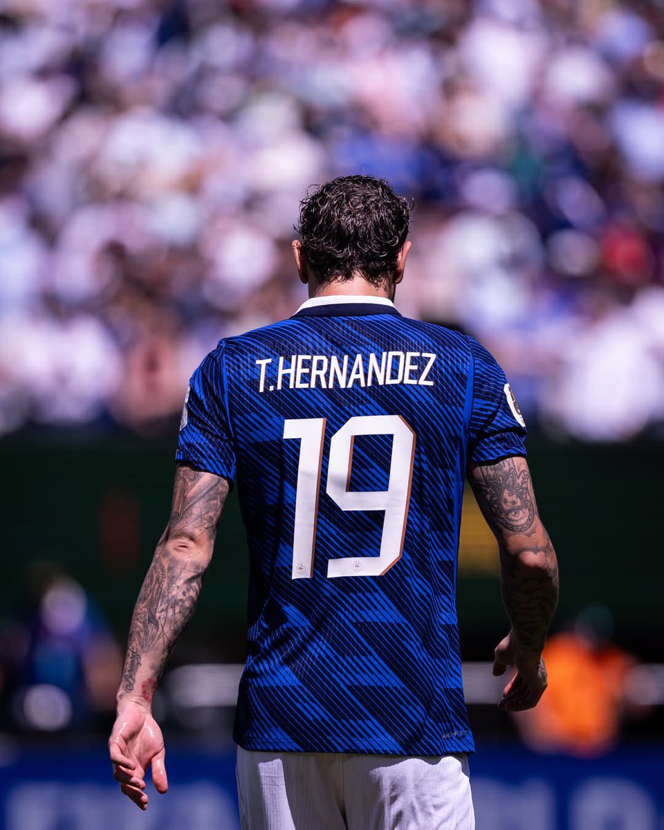 NAJJl11's tweet photo. 🇫🇷💙❤️

 #FIFAWorldCup https://t.co/3QqKCCJb60