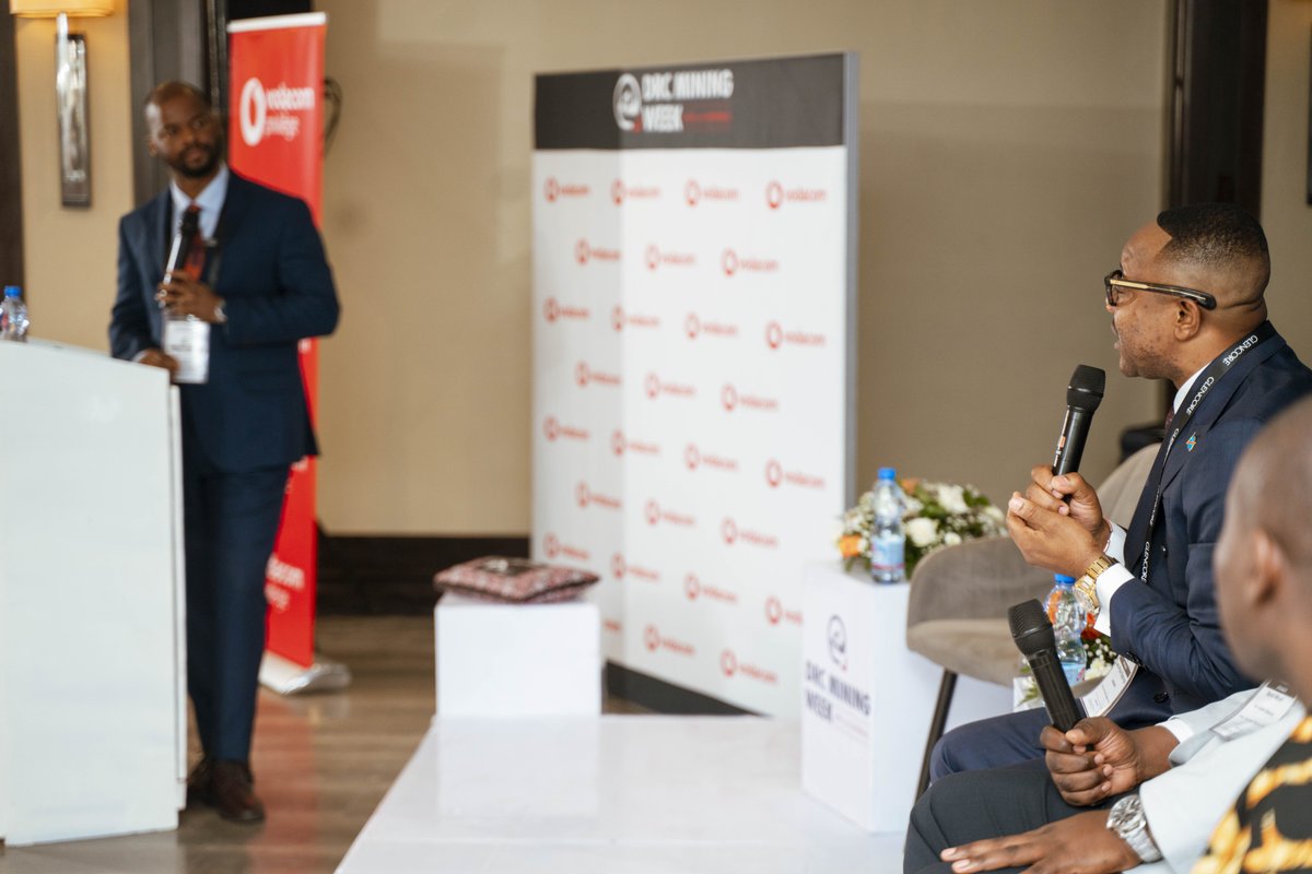 drcminingweek's tweet photo. 🔴 Jour 1 | Industry+ | Salle Bukavu — exploitation minière artisanale, risques environnementaux et formalisation. Les vraies conversations commencent ici. Merci @Vodacomcongo ⛏️
#DRCMiningWeek2026 #DRCMining #Lubumbashi https://t.co/LdC1X5gtyc