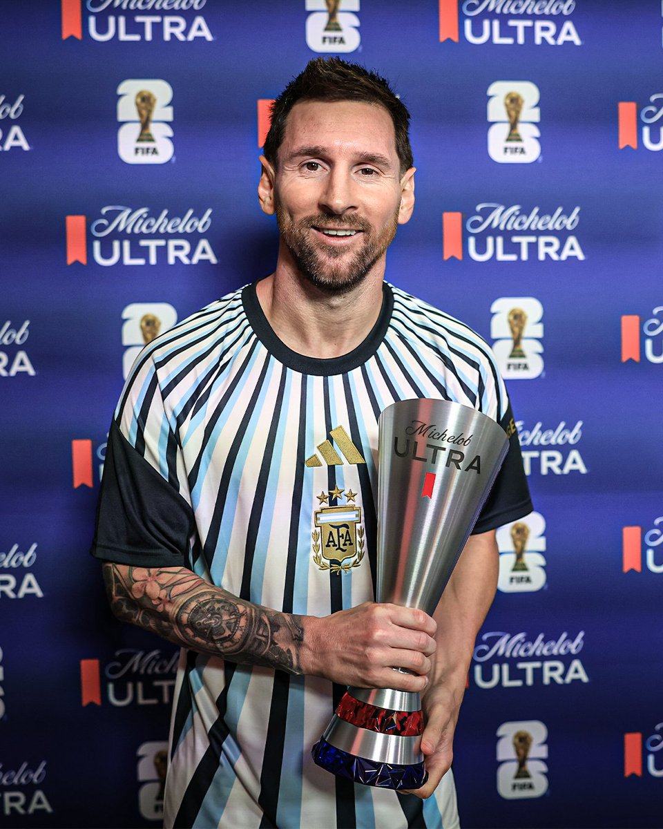 cfcpunditt's tweet photo. Someone will still open his mouth and say  Ronaldo  is close to Messi. 

Messi is miles Ahead, the Greatest Player of all Time. https://t.co/JCmxzOcvgO