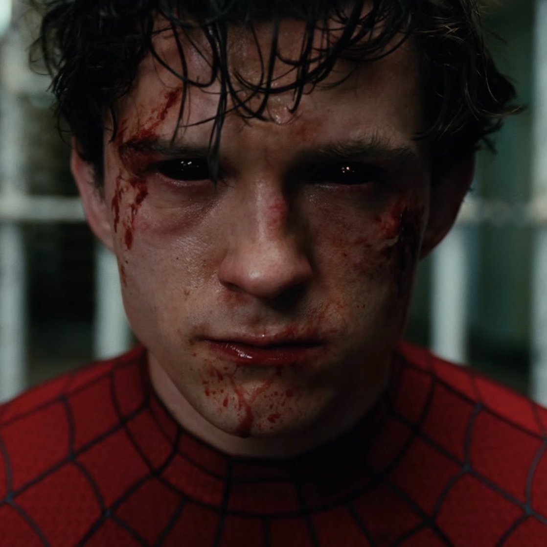 sboficial's tweet photo. Tom Holland em Homem-Aranha: Um Novo Dia.